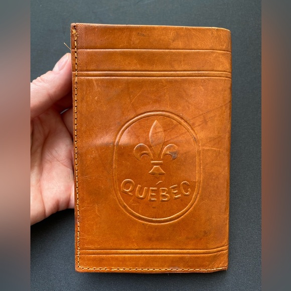Vintage Souvenir Leather Quebec Wallet - Picture 3 of 13